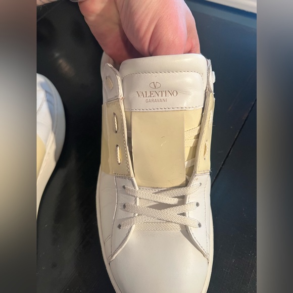 Valentino Garavani shoes - Picture 4 of 7